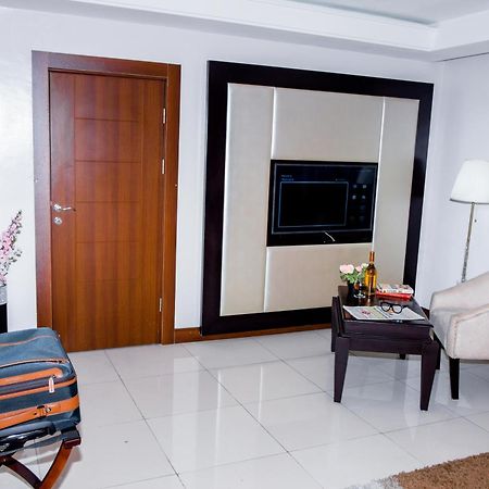 Limewood Hotel Port Harcourt Buitenkant foto