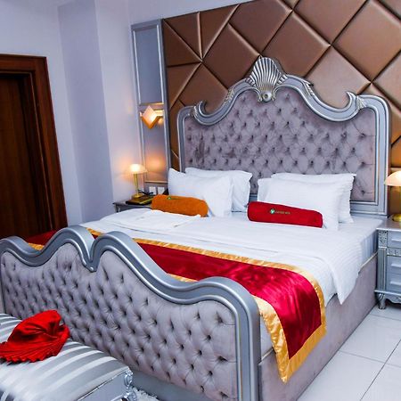 Limewood Hotel Port Harcourt Buitenkant foto