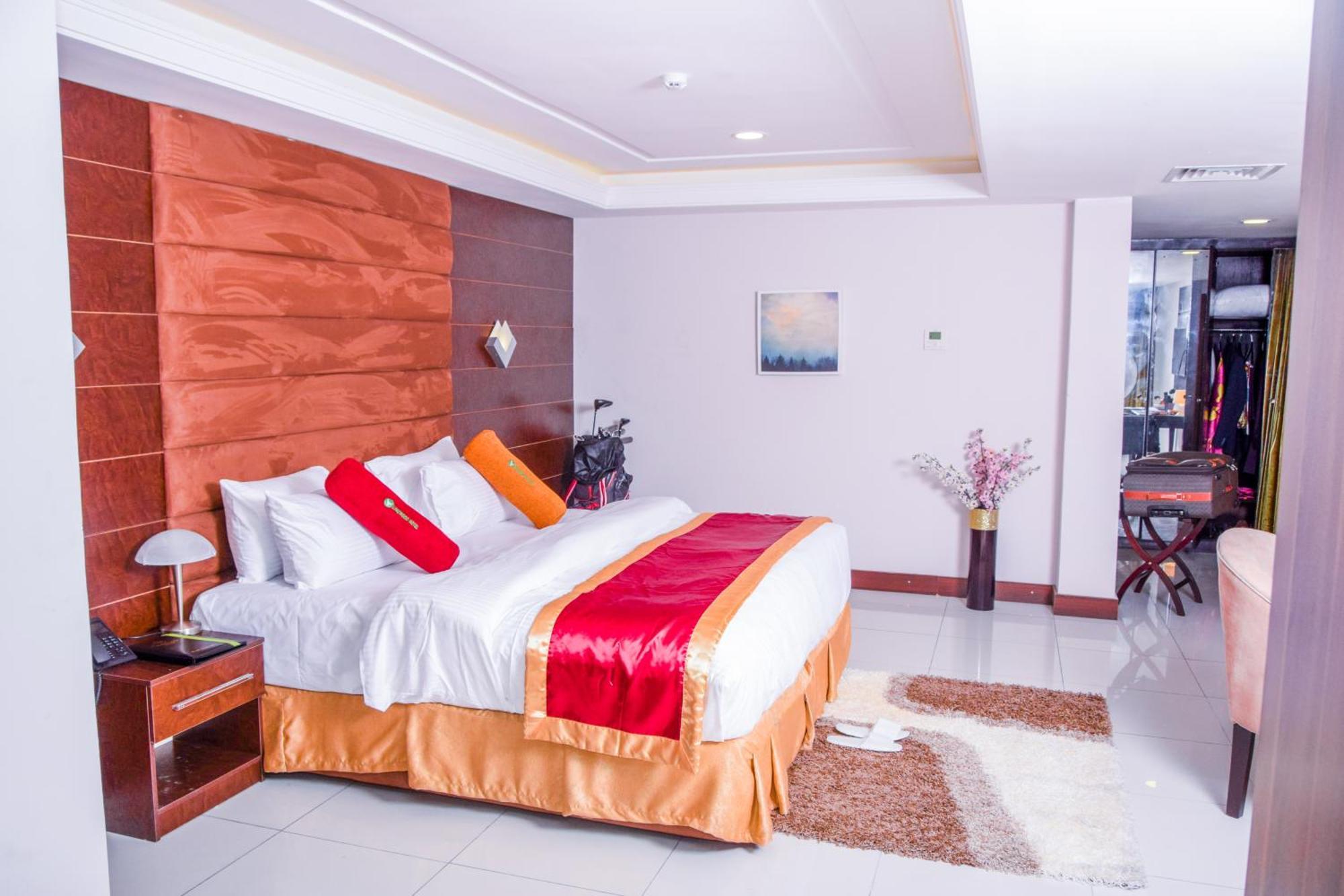Limewood Hotel Port Harcourt Buitenkant foto