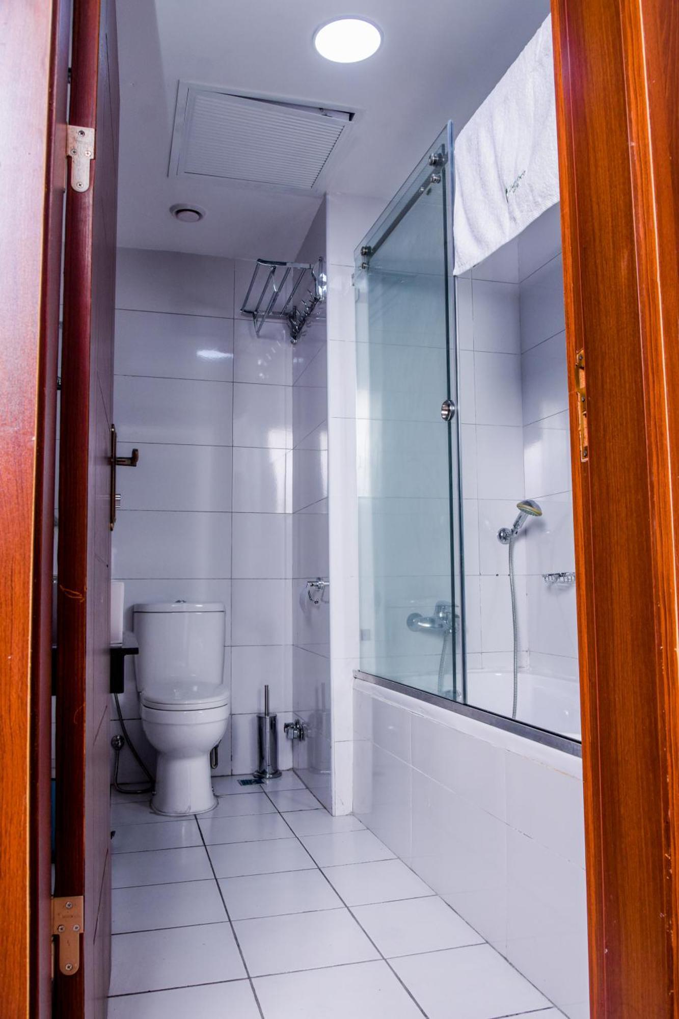 Limewood Hotel Port Harcourt Buitenkant foto