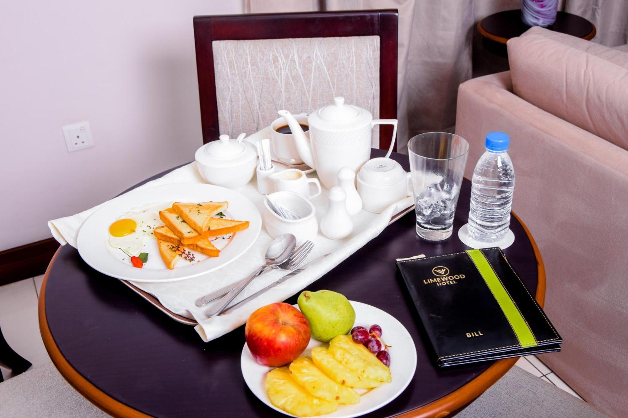Limewood Hotel Port Harcourt Buitenkant foto