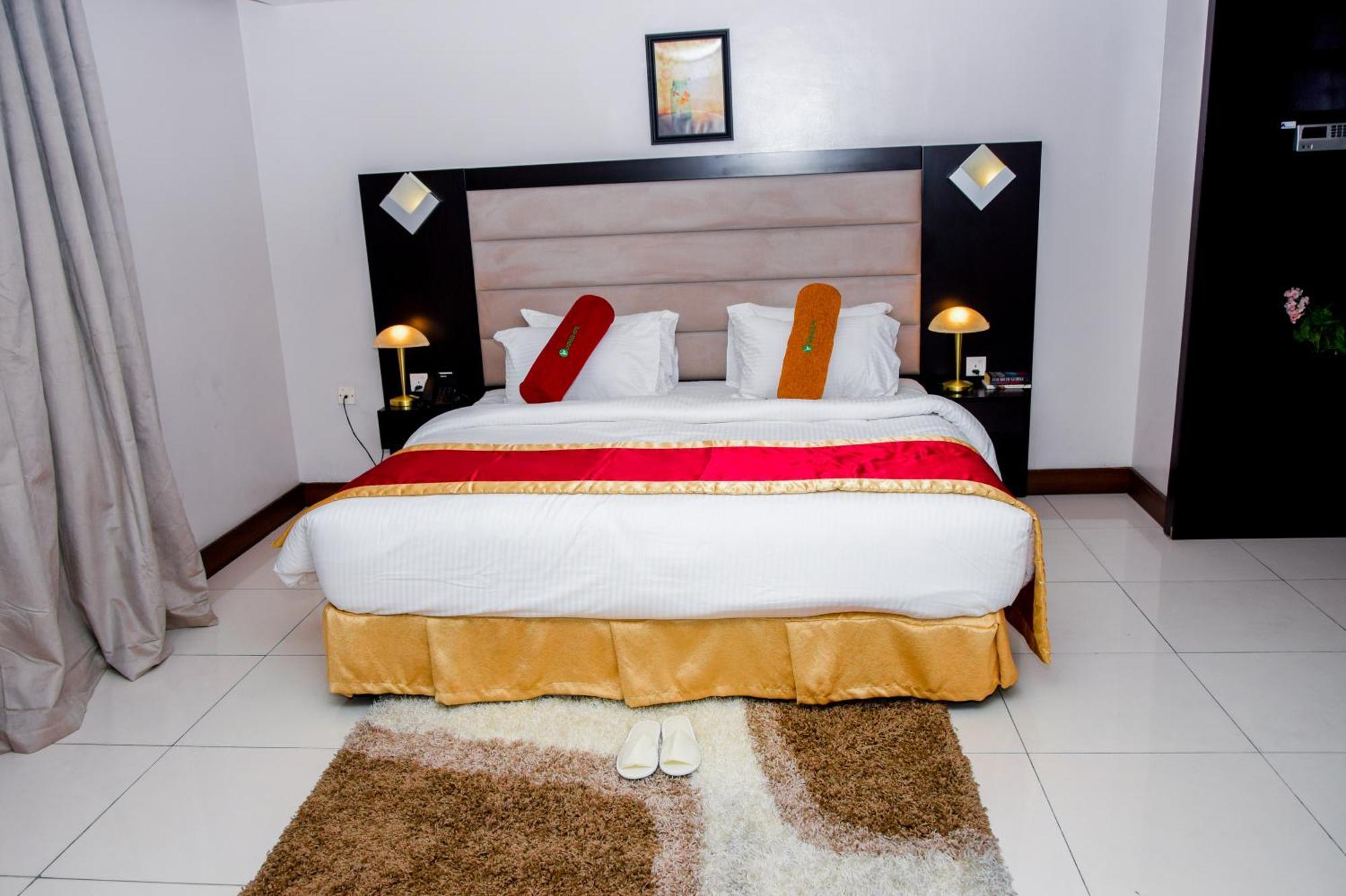 Limewood Hotel Port Harcourt Buitenkant foto