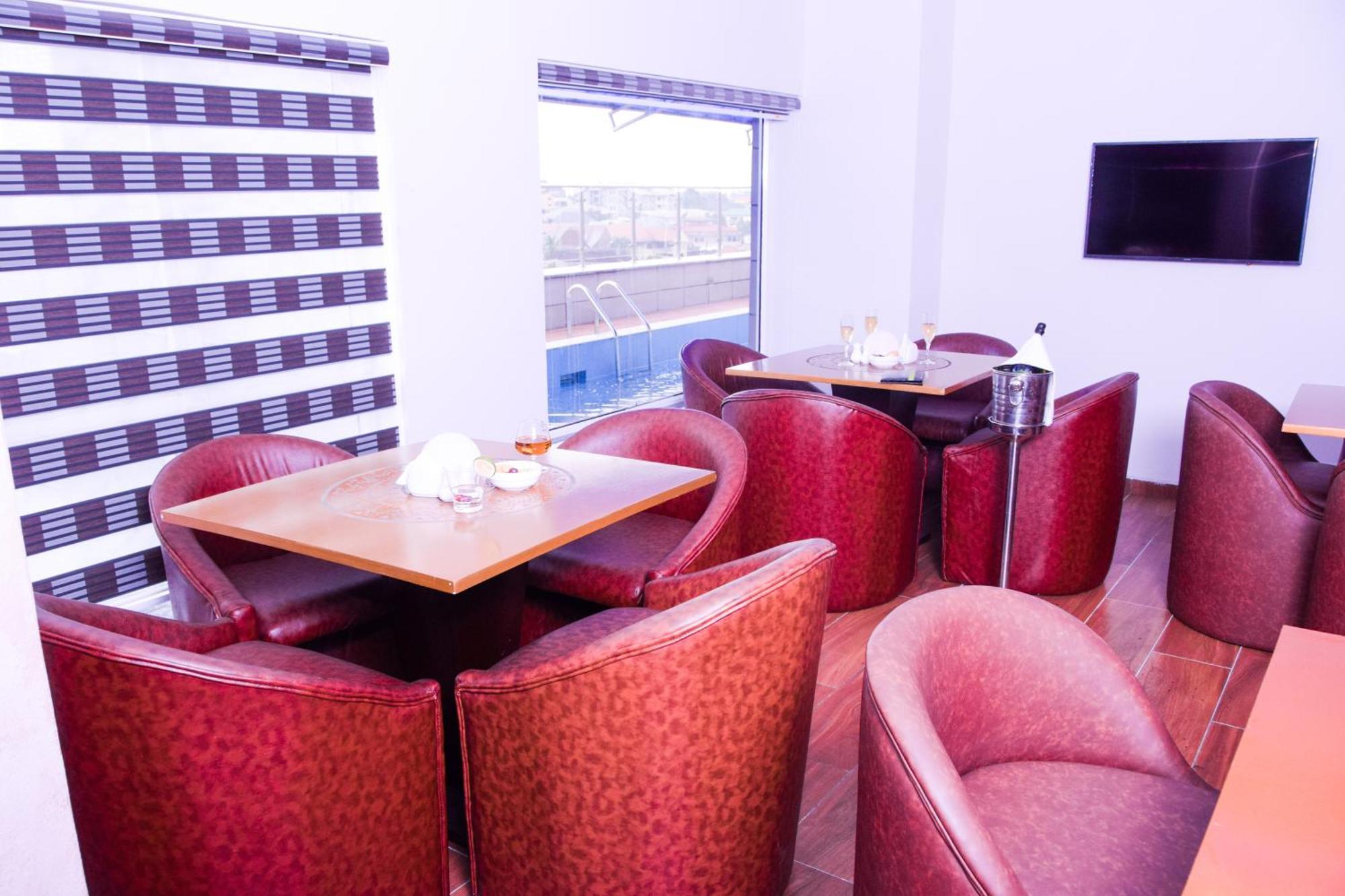 Limewood Hotel Port Harcourt Buitenkant foto